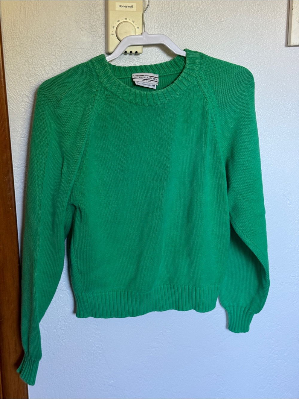 Women's Bright Green Crewneck Raglan Sweater